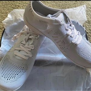 Nfinity Flyte cheer shoes
